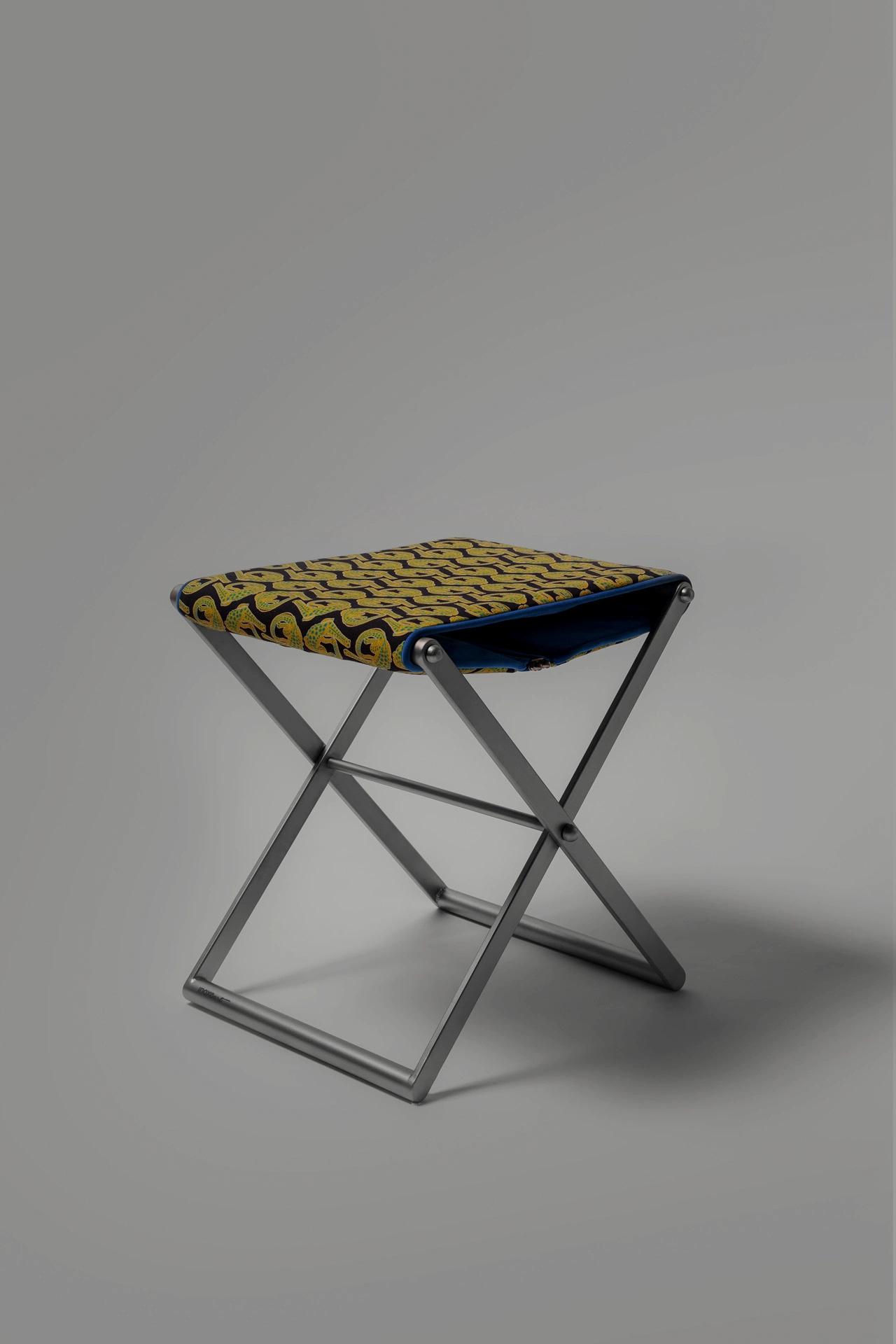 FURBO – foldable stool